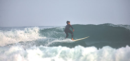 cursos de surf en Bizkaia para todos los niveles